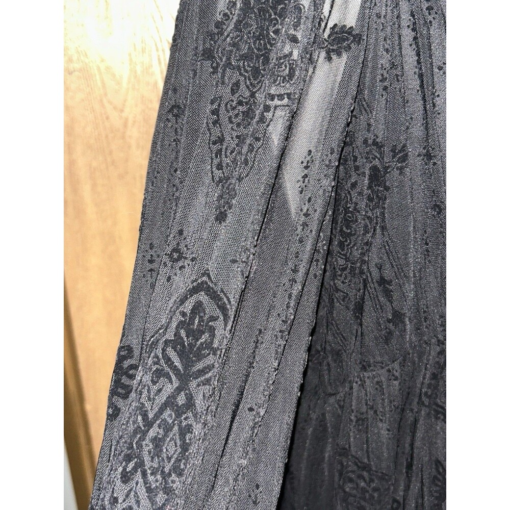 TORRID Black Flocked Mesh Square Neck Peasant Top Gothic Boho Plus Size 1 1X - Picture 11 of 12